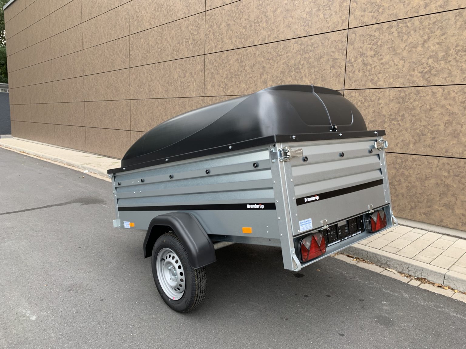 Brenderup 1205 SXLUB Kipp mit Deckel 750 kg 203x116x55 cm Anhänger