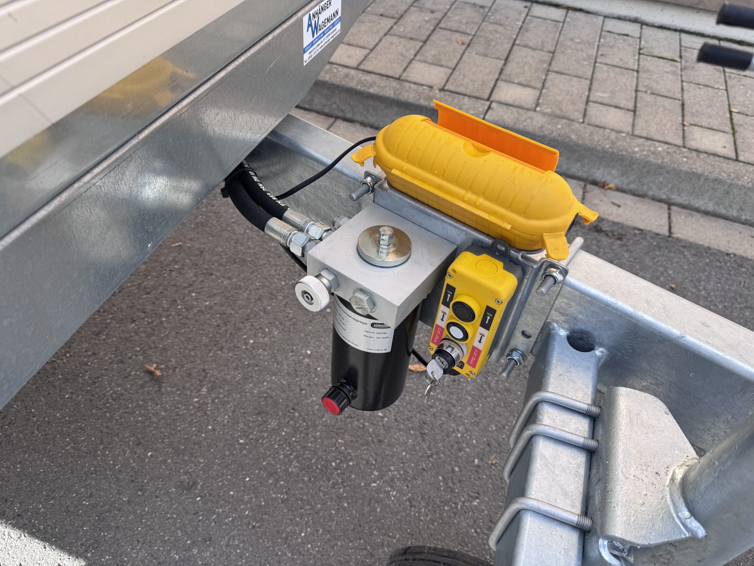Unsinn UDK 3617-35-14 Stahlaufsatz Elektro Pumpe 366x175x35 cm 3500 kg Kipper – Bild 9